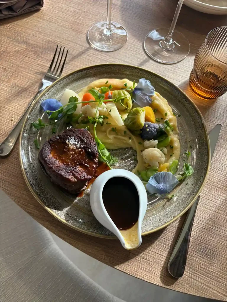 Découvrez notre restaurant de saison au Domaine le H dans la vallée de Munster en Alsace
